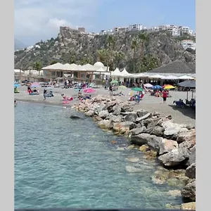 Idílico Piso A Pie De Playa, Con Calefacción Y Parking , Salobreña España