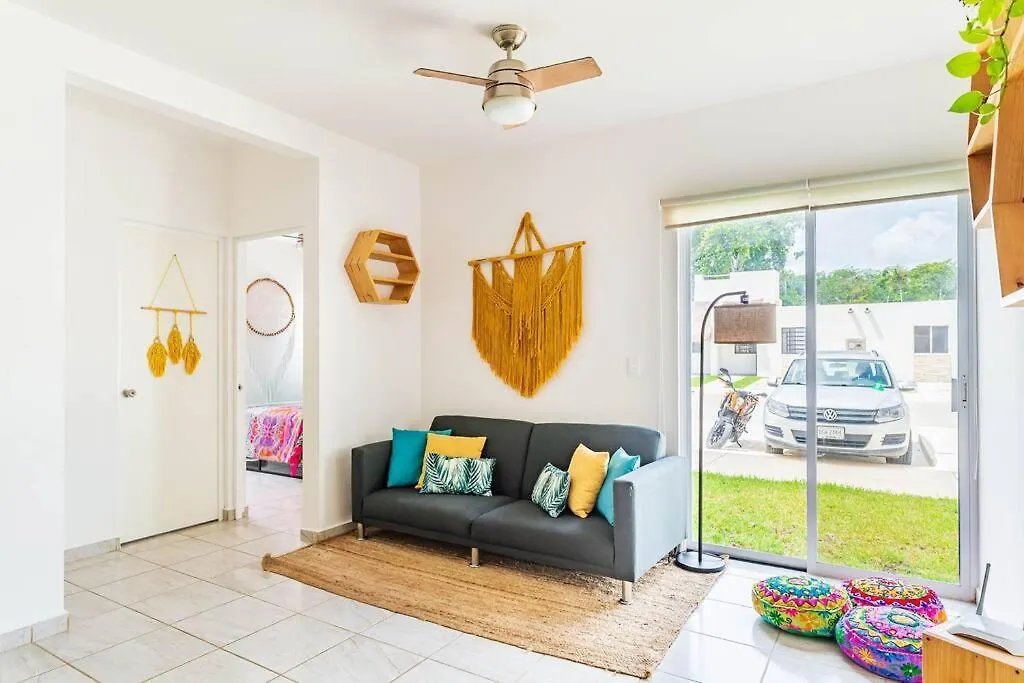 Lovely Cozy Apt W/Pool 2 Bedrooms. Great Location! Puerto Morelos Apartamento